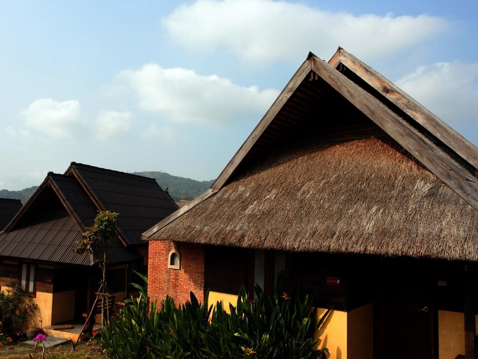 Bu-Ngasari Resort Wang Nam Khiao Exterior foto